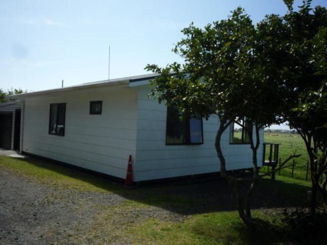 Blue House Awanui Exterior photo